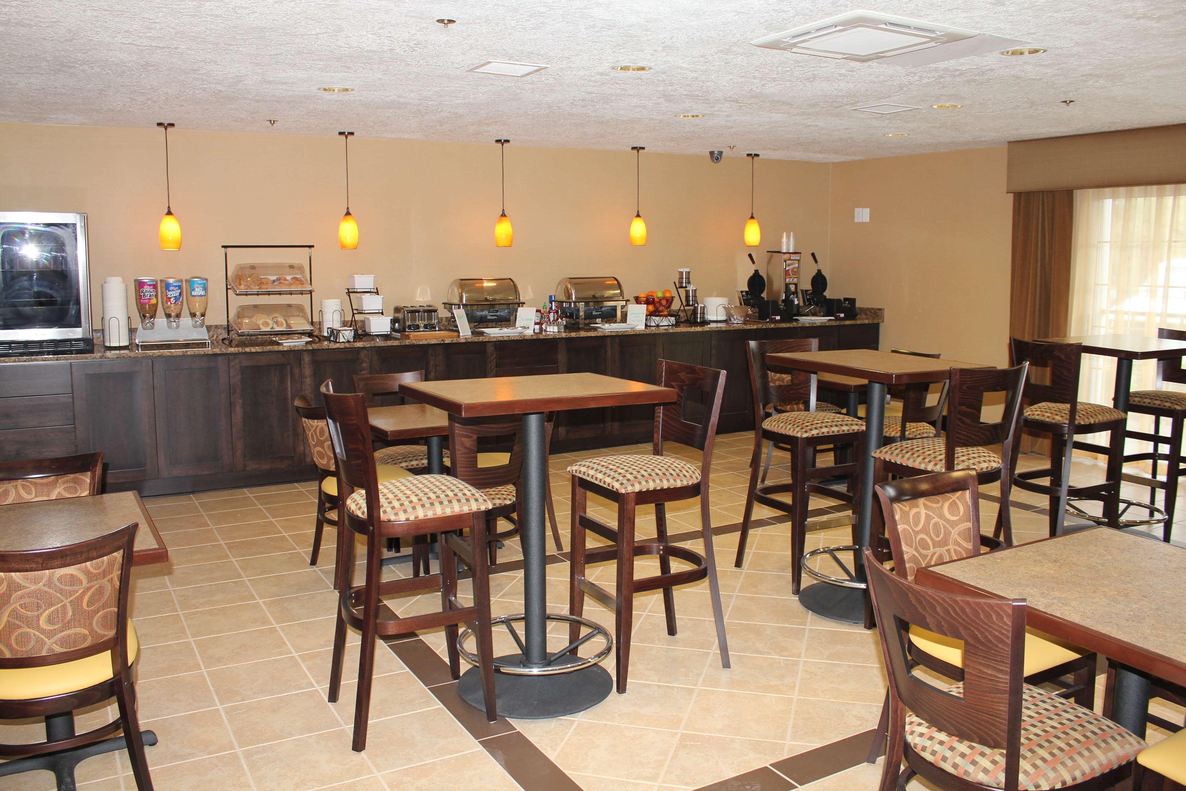 Best Western Plus Grand Manor Inn Springfield Exterior photo