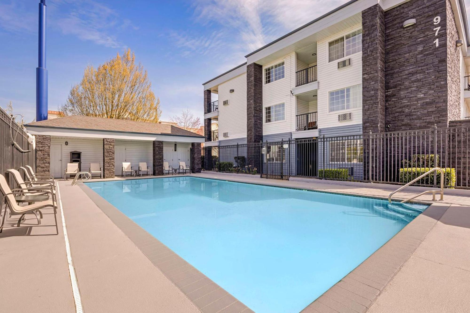 Best Western Plus Grand Manor Inn Springfield Exterior photo